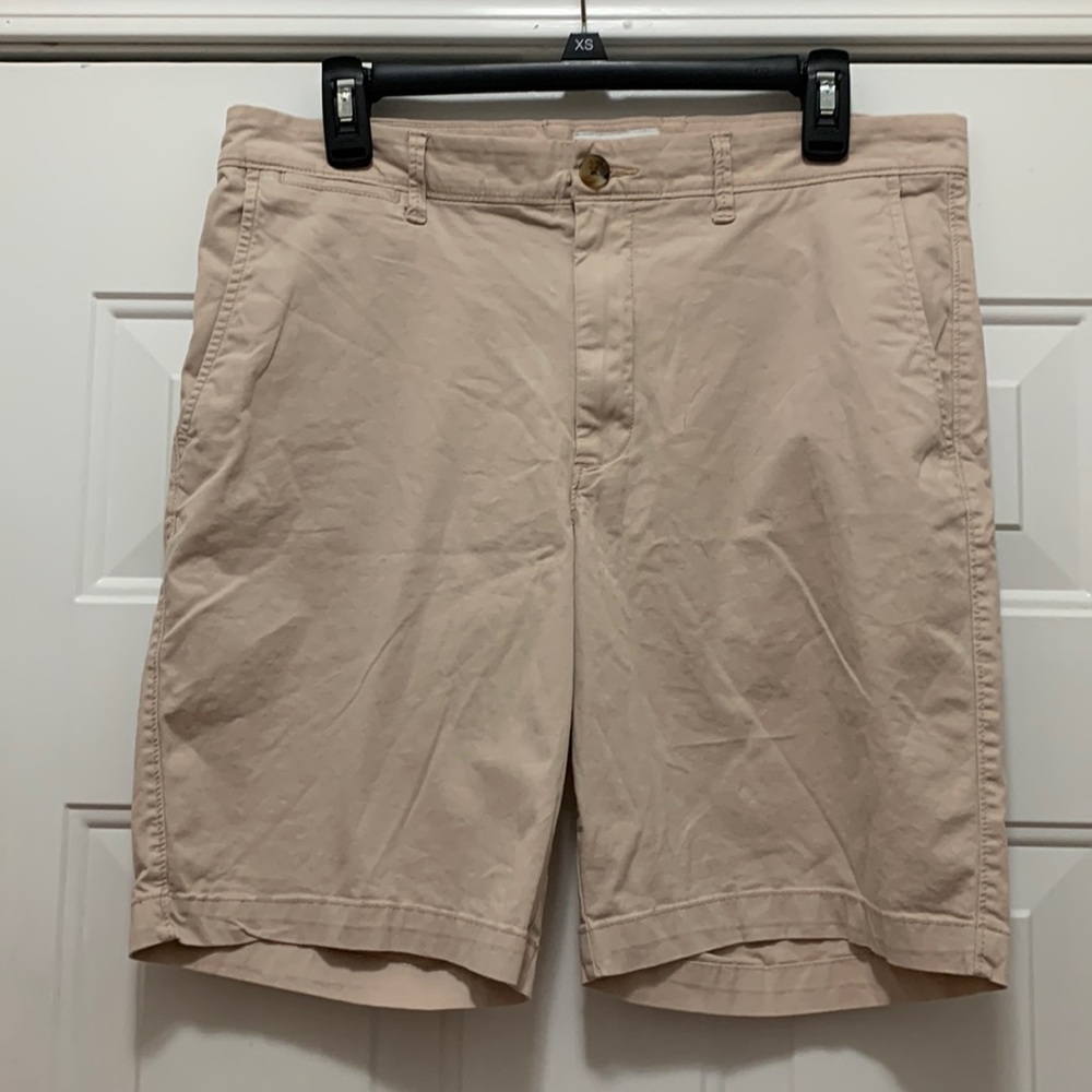 3/$25 Mens Goodfellow size 32 shorts red- tinted white